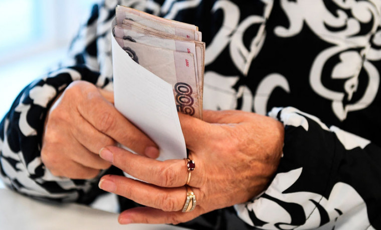 Более 30,2 млн пенсионеров уже получили выплаты по 10 тыс. рублей