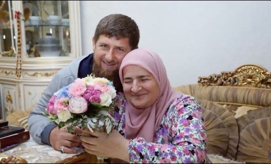 Рамзан Кадыров рассказал о том, как в его семье отметили Международный женский день