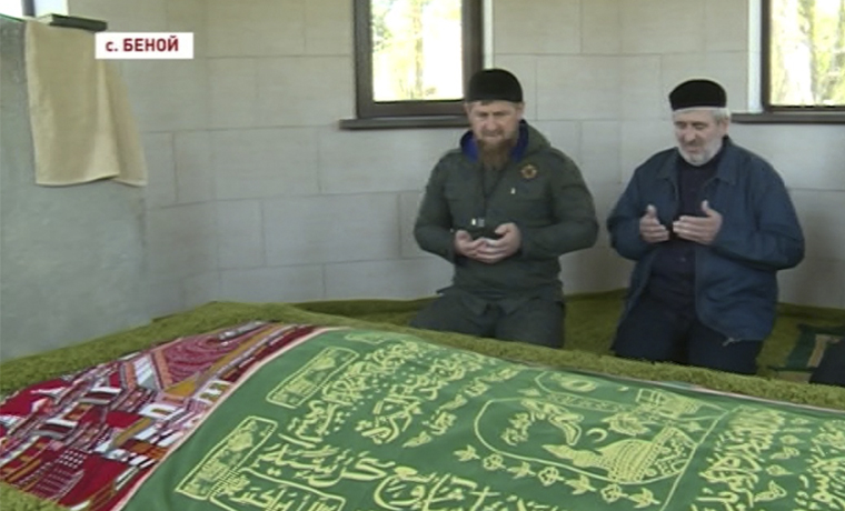 Рамзан Кадыров посетил дом, в котором жил известный религиозный деятель Сайд-Ахмад Манцигов