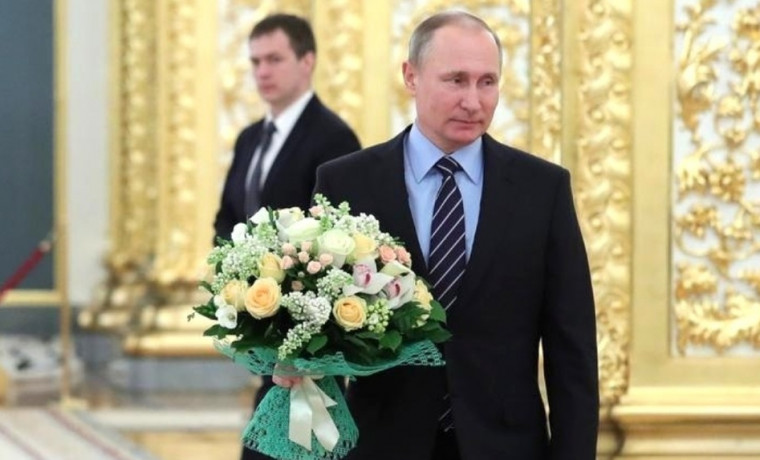 Путин объявил о майских выплатах на детей от 8 до 16 лет всем семьям с низким доходом