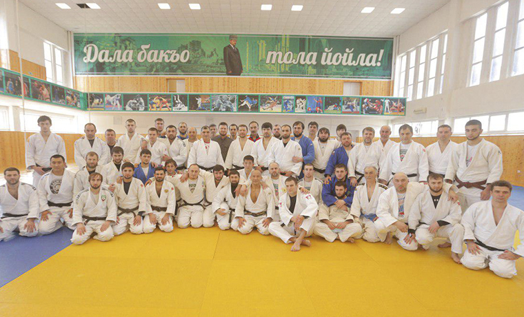 В Грозном проходит семинар для тренеров, преподающих дзюдо