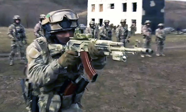 Антитеррористический отряд специального назначения готовится в Чечне