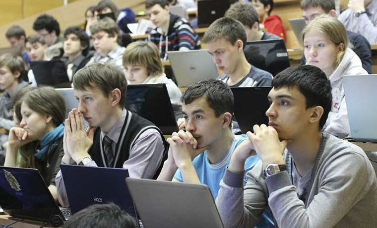 Электронные дипломы и аттестаты появятся в России