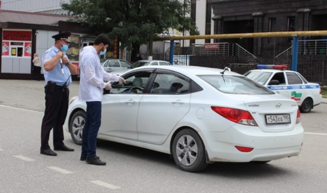 В Чеченской Республике прошла акция по раздаче медицинских масок