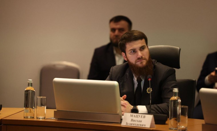 Висхан Мацуев принял участие в совещании по подготовке и проведению уборочных работ 2024 года
