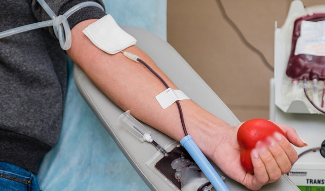 Станция переливания крови призывает переболевших COVID-19 стать донорами для спасения других жизней
