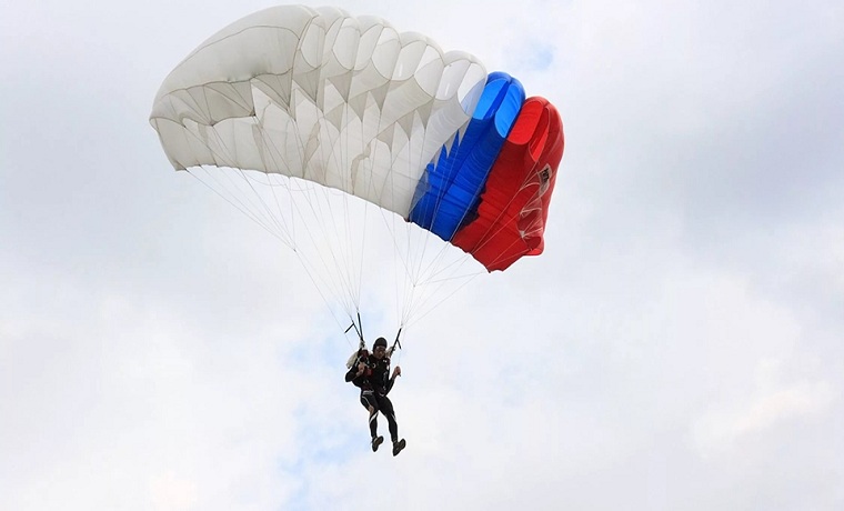 26 июля - День парашютиста в России