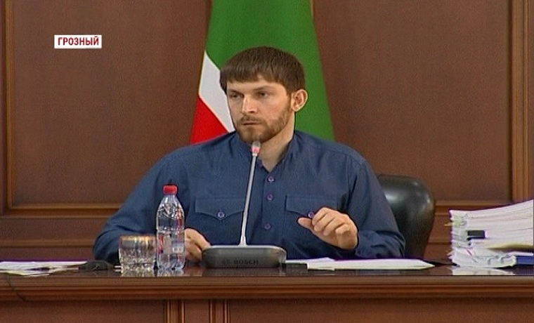 Правительством Чечни принято 26 проектов постановлений
