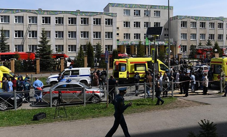 Глава Татарстана сообщил о восьми погибших, в результате стрельбы в казанской школе