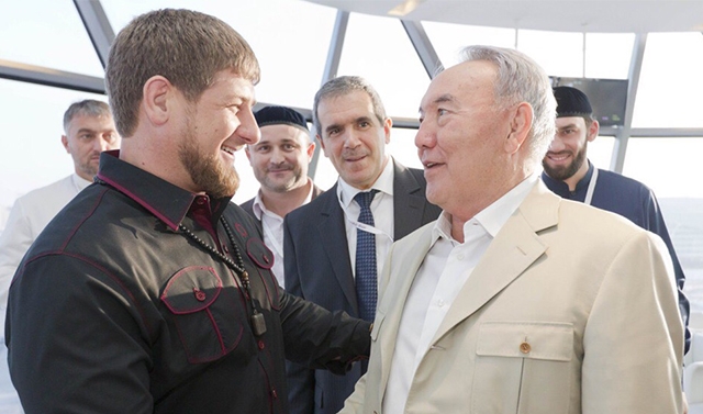 Рамзан Кадыров поздравил Нурсултана Назарбаева с 80 - летним юбилеем
