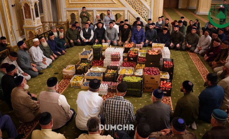 В Центральной мечети «Сердце Чечни» встретили благословенный месяц Рабиуль-Авваль