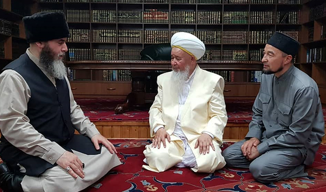 Муфтий Чечни встретился с шейхом Накшбандийского тариката из Узбекистана 