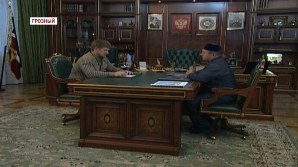 Р. Кадыров провел встречу с министром по физической культуре и спорту ЧР Х. Хизриевым