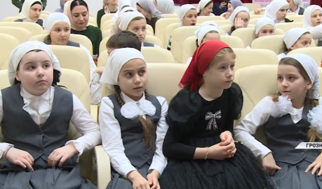В Центре образования имени Ахмата-Хаджи Кадырова прошел школьный этап ежегодного конкурса &quot;Живая классика&quot;
