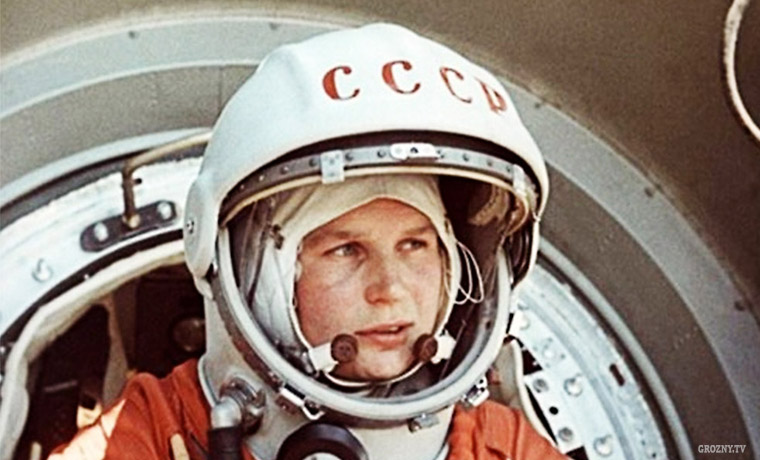 16 июня 1963 года в полёт отправилась первая женщина-космонавт Валентина Терешкова
