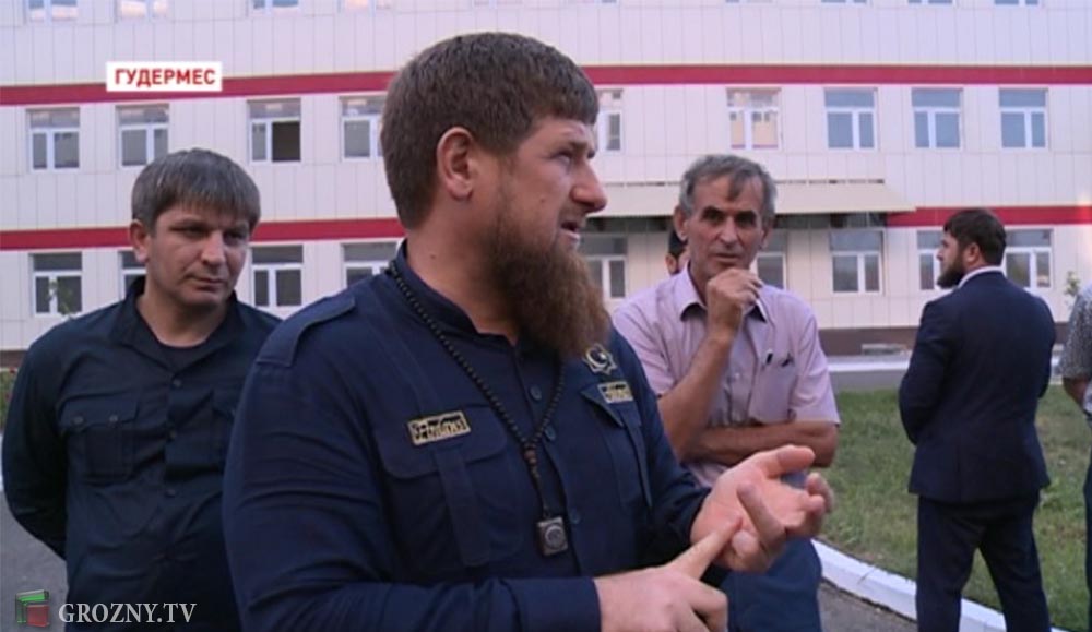 Рамзан Кадыров проинспектировал строительство больницы в Гудермесе 