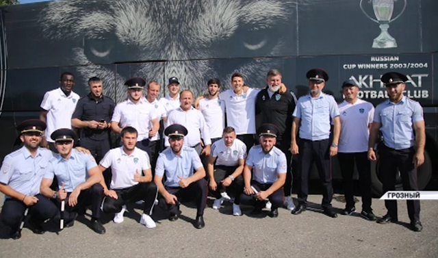 ФК «Ахмат» принял участие в профилактическом рейде с автоинспекторами на улицах Грозного