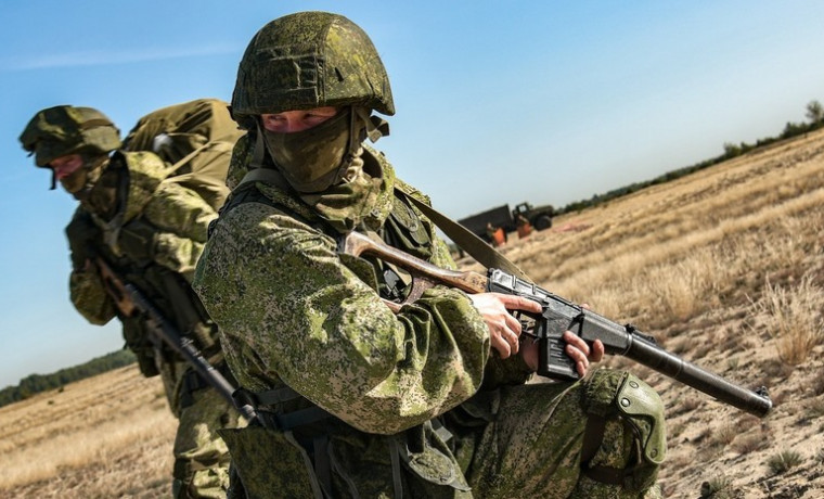 Стоковые фотографии по запросу Военный человек