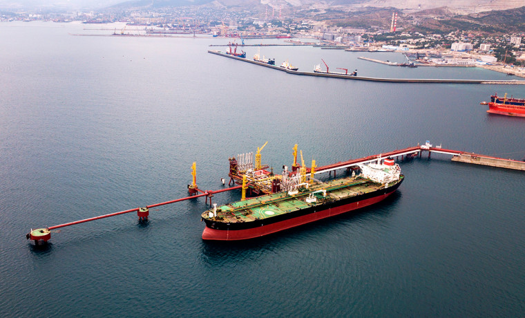 СМИ: Из санкций ЕС исключили запрет на перевозку российской нефти