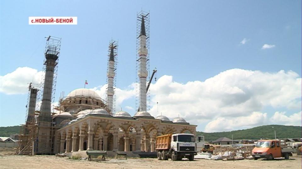 Строительство мечети в  с.Новый-Беной подходит к завершению