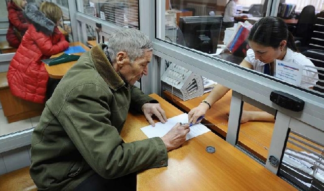 С 1 апреля в России выросли социальные пенсии