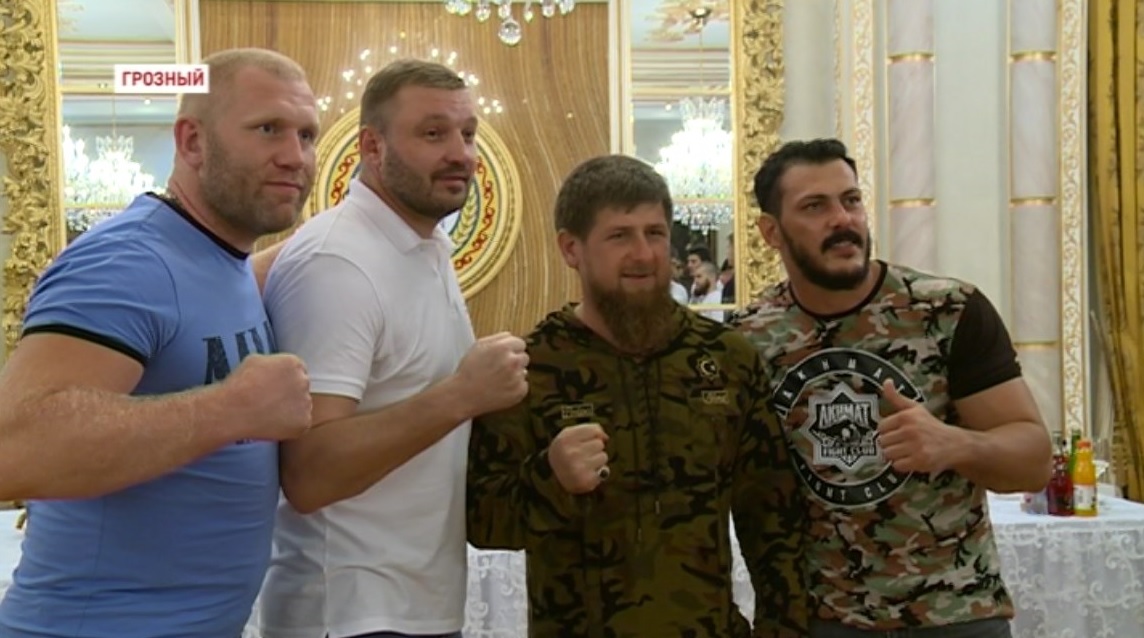 Рамзан Кадыров встретился с участниками прошедшего международного турнира по кикбоксингу 