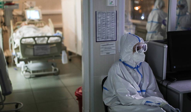 В России за сутки выявили 8 404 новых случая заражения коронавирусом