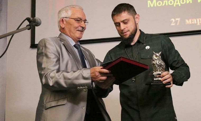 Ахмед Дудаев стал лауреатом XVII премии Интеллектуального центра ЧР в номинации «Журналистика»