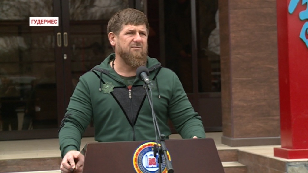 Глава Чечни пообщался с бойцами Академии Ичигеки