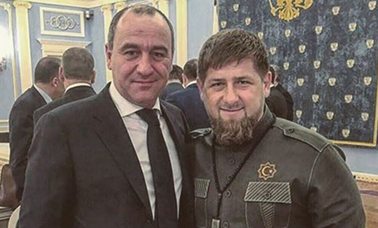 Рамзан Кадыров поздравил жителей Карачаево-Черкесии с Днем республики