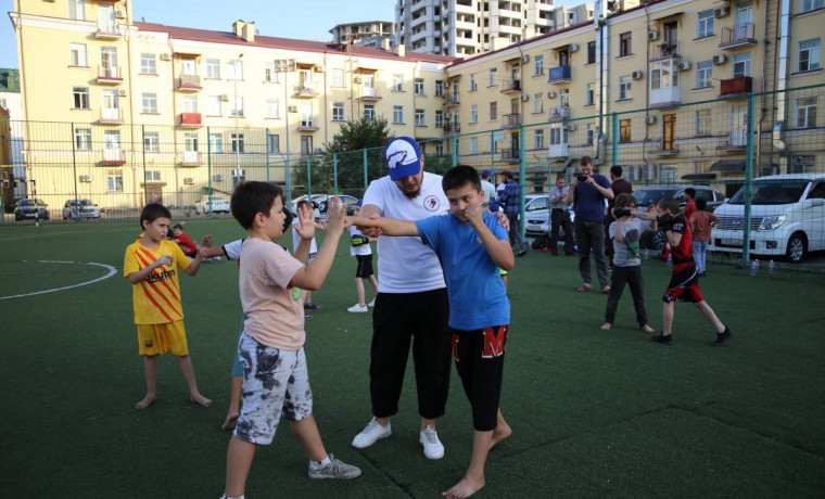 В Грозном прошла открытая тренировка в рамках партпроекта «Детский спорт»