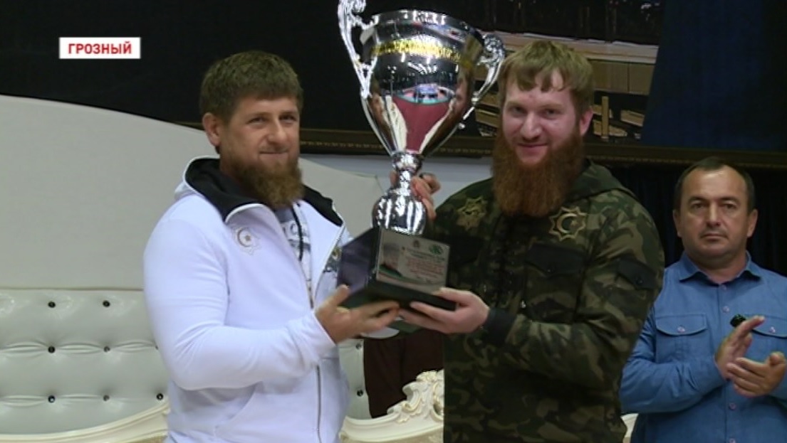 Глава Чечни посетил финальные бои международного турнира по боксу