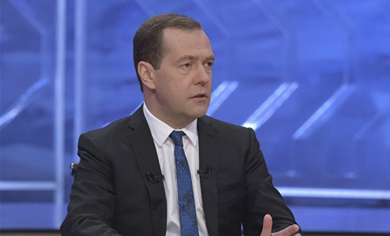 Медведев: Бюджет здравоохранения будет расти