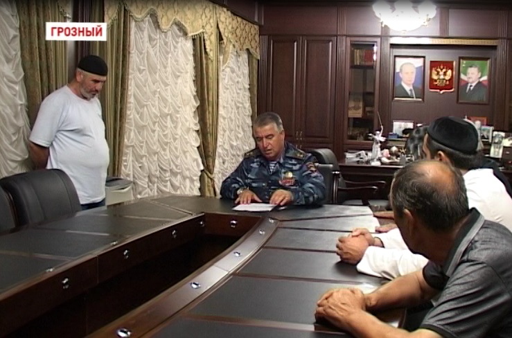 Пьяный угонщик задержан сотрудниками ДПС в Грозном