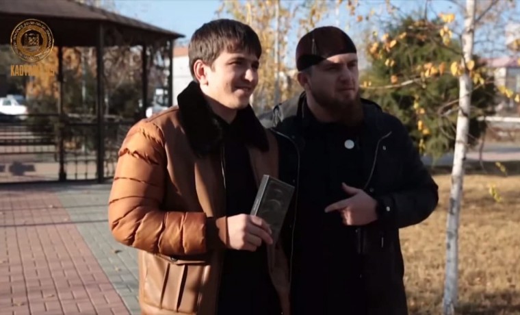 Рамзан Кадыров разыграл уже второй IPhone 12