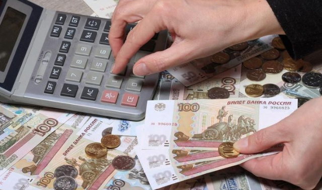 Зарплата российских бюджетников будет увеличена на 3% с октября