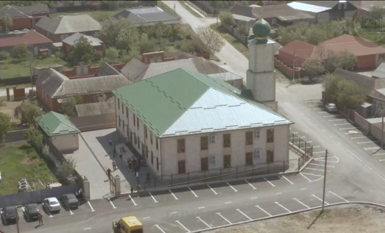 В Гудермесе открыта новая мечеть на 2500 верующих