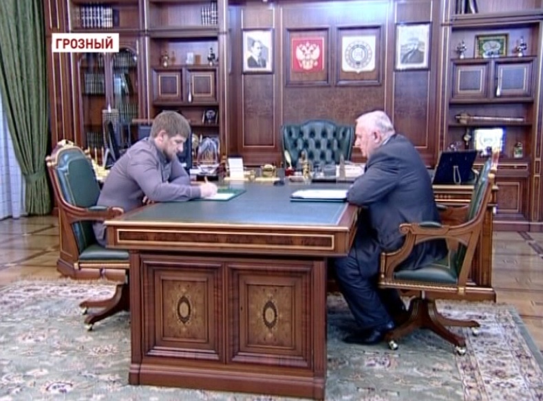 Рамзан Кадыров провел рабочую встречу с министром Ш. Жамалдаевым