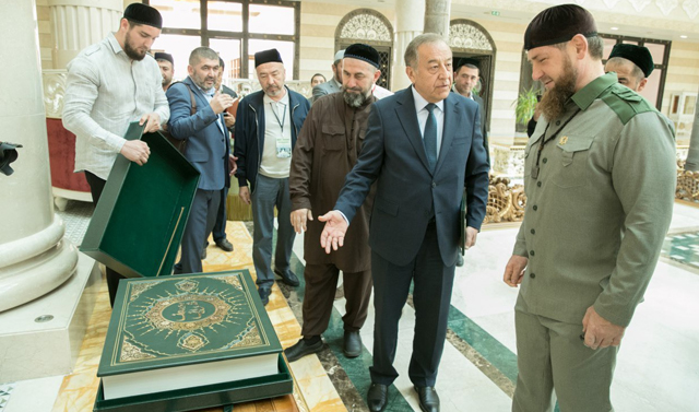 Рамзан Кадыров встретился с представительной делегацией из Узбекистана