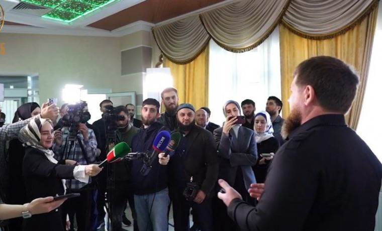 Рамзан Кадыров дал краткое интервью федеральным и региональным СМИ