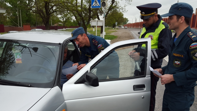 Автомобилистам в Чечне рассказали о порядке оказания помощи пострадавшим в ДТП