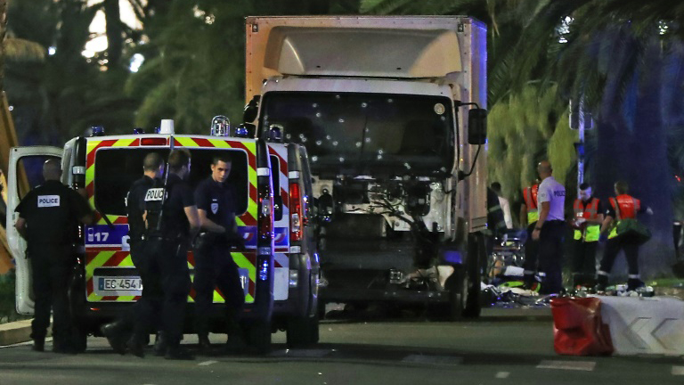 84 человека стали жертвами теракта в Ницце
