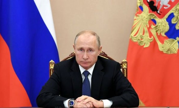 Владимир Путин пожелал россиянам в 2021 году здоровья, веры, надежды и любви