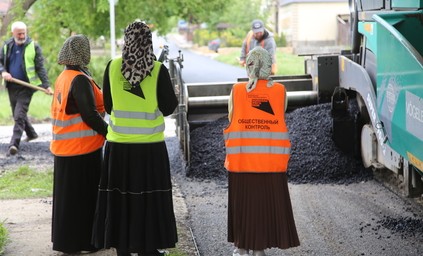 Общественники в Грозном проверили ход работ на улице Избербашская