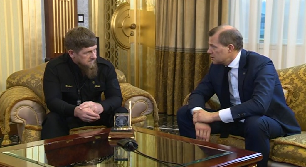 Грозный с однодневным визитом посетил генеральный директор «Почты России» Дмитрий Страшнов 