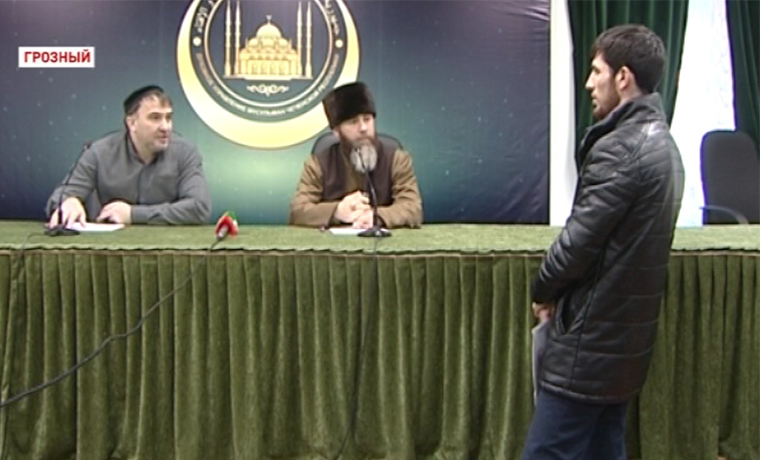 В Чечне задержаны мужчины, обещавшие поездку в хадж за определенную плату