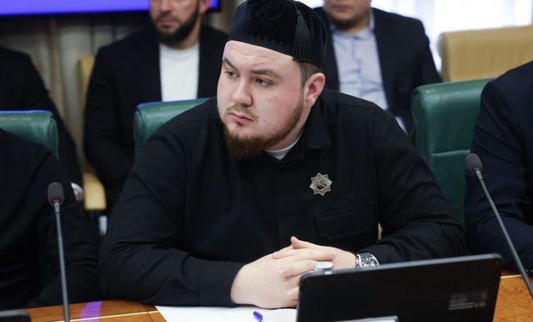 Представитель ДУМ ЧР успешно завершил обучение по международной дипломатии