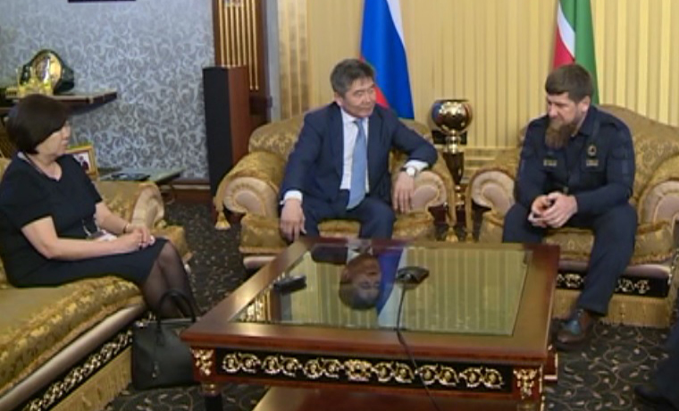 Глава Чечни встретился с делегациями из Никарагуа, Монголии и Сербии