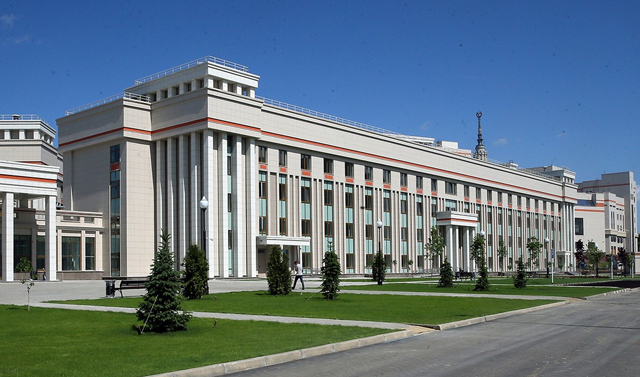 Лучшие чеченские школьники смогут учиться в Университетской гимназии МГУ