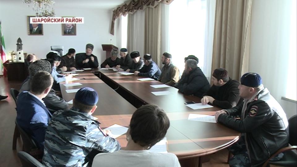 Ризван Дадаев  провел  выездное совещание с работниками органов местного самоуправления Шаройского района